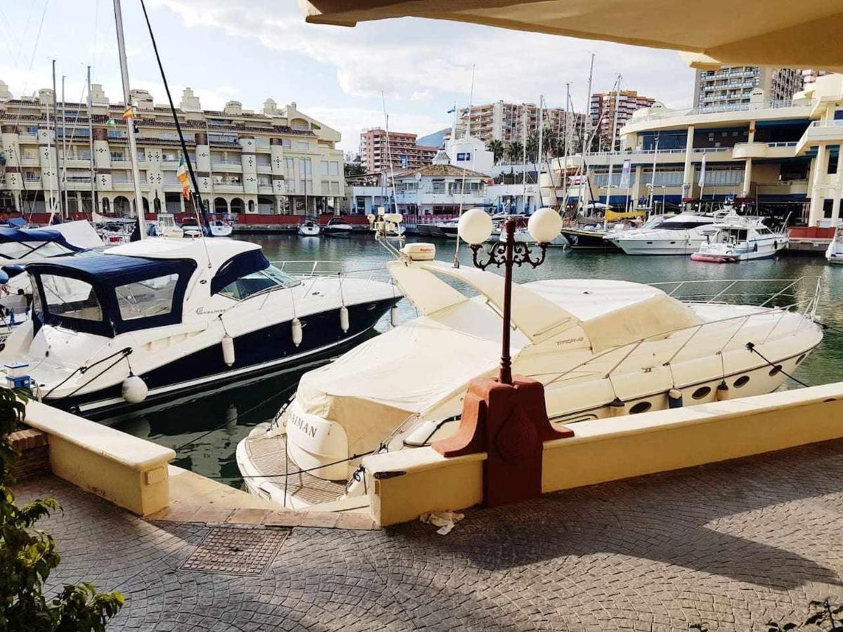 Lujoso Apartamento En De La Isla De Puerto Marina Benalmádena Esterno foto